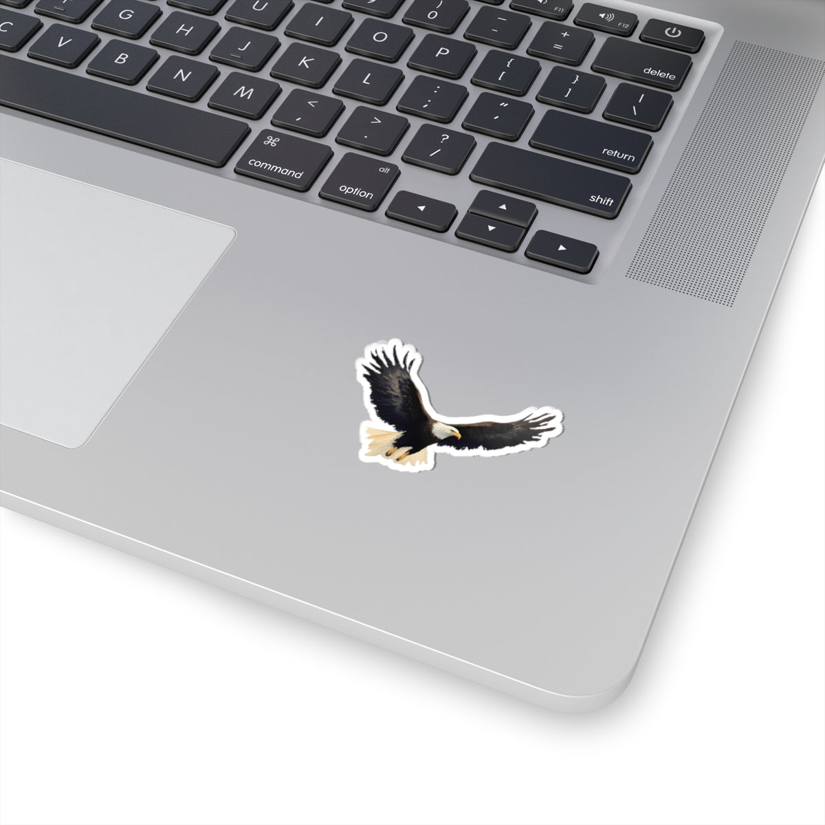 Majestic Eagle Kiss-Cut Sticker - Perfect for Nature Lovers and Laptop Decor