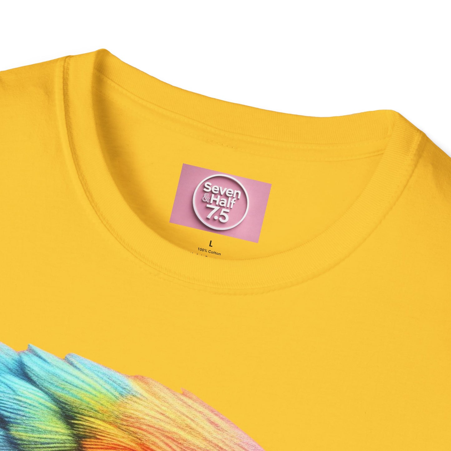 Vibrant Parrot Teamwork T-Shirt for Nature Lovers