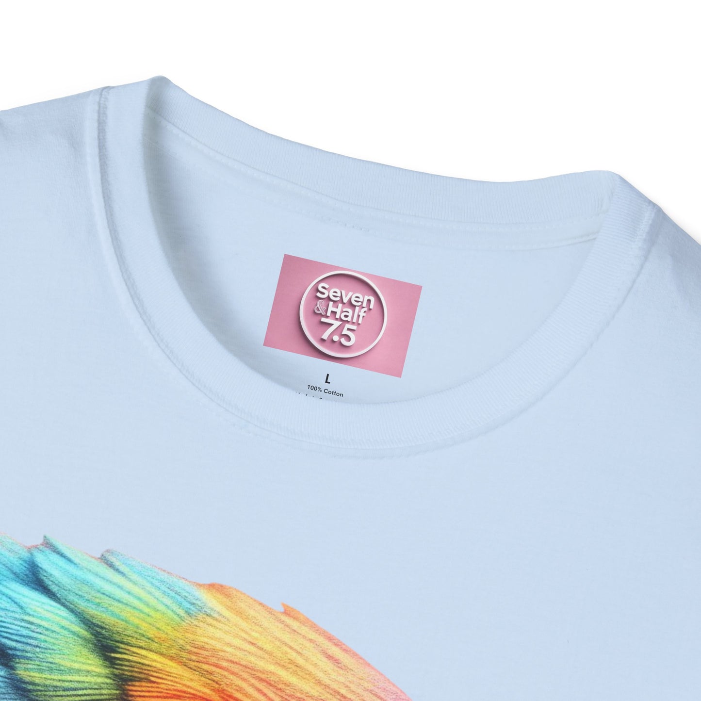Vibrant Parrot Teamwork T-Shirt for Nature Lovers